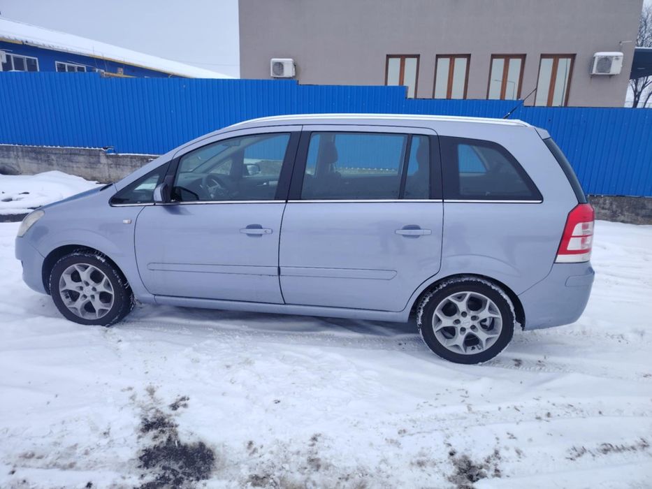 Vând Opel Zafira recent adus din Germania