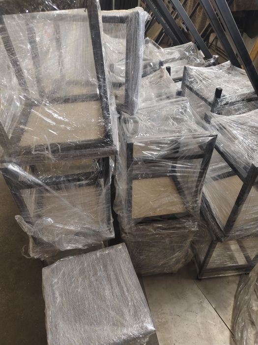 Табуретки металлический.