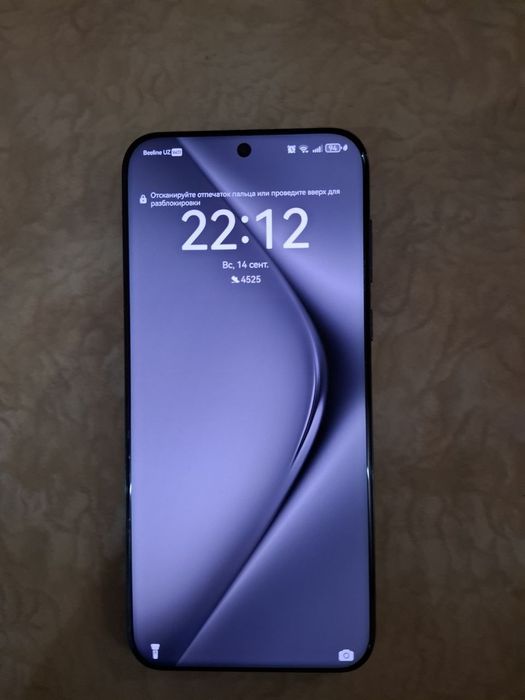 Huawei pure 70 Pro Rom 512GB.  Ram:12GB Model:HBN-LX9 Rangi: Qora
