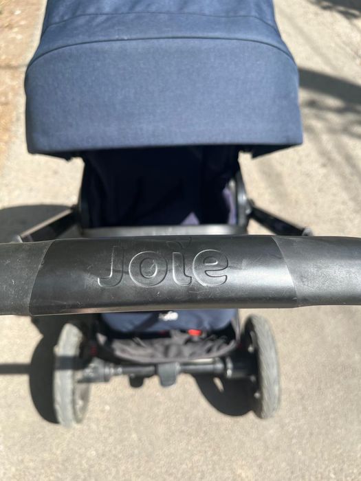 Продам коляску Joie в хорошем состоянии.