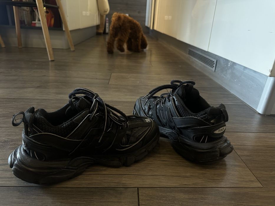 Balenciaga track