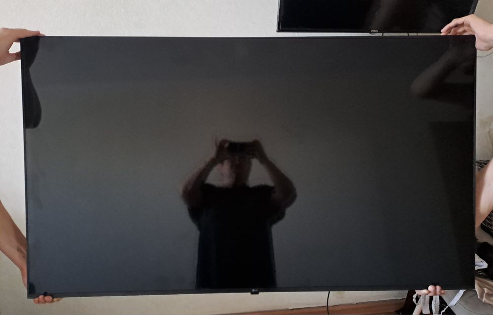 Телевизор LG 55UQ81009LC
