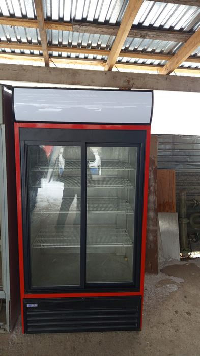 Витринные холодильники
