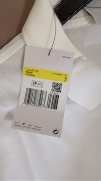 Tricou Alb Nike nou cu eticheta Vand Urgent!!