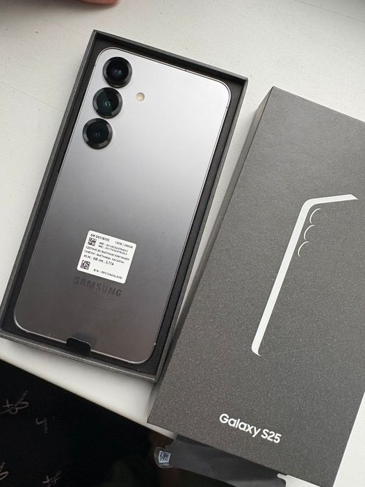 Продам Самсунг с 25 256 мб