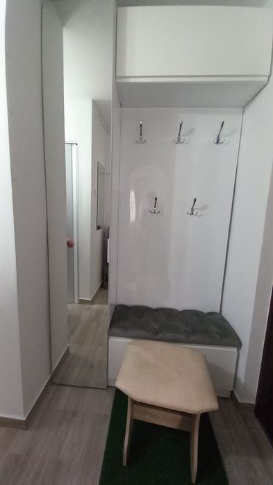 Inchiriez apartament 2 camere