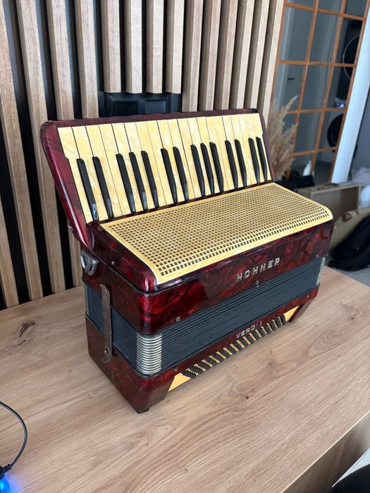 Acordeon Hohner Verdi 2 cu 80 de basi