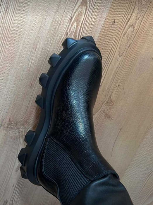 Нови черни боти обувки от естествена кожа ,номер 40