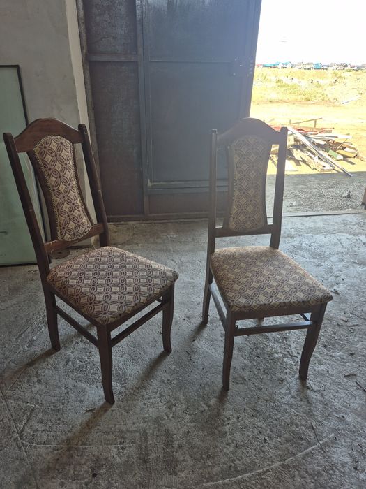 Продам Стулья стол 45 штук