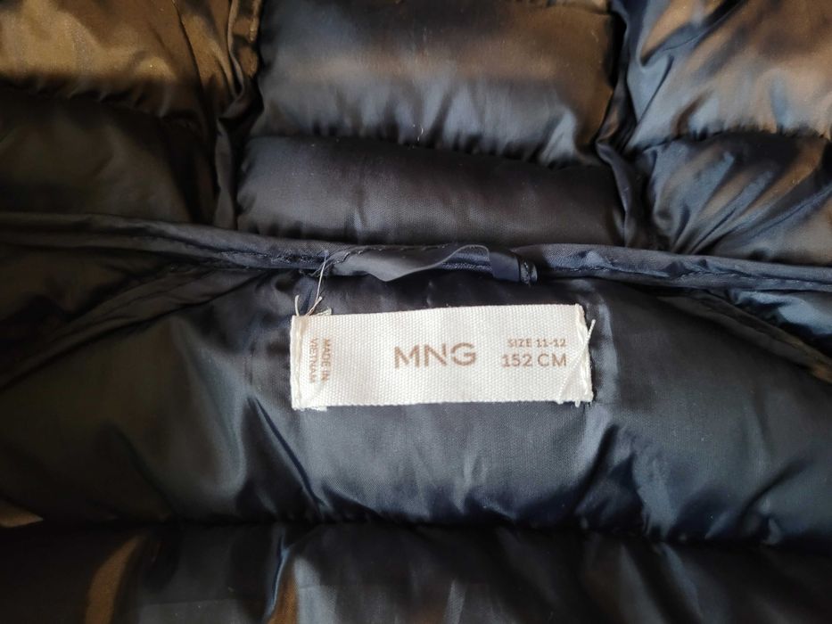 Продавам детски зимни дрехи