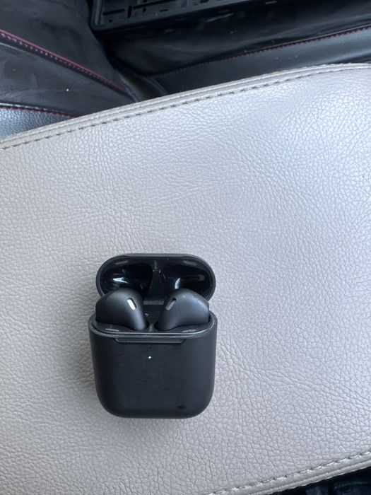 Наушник airpods продою