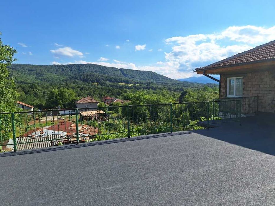 Продава къща село Брънеците