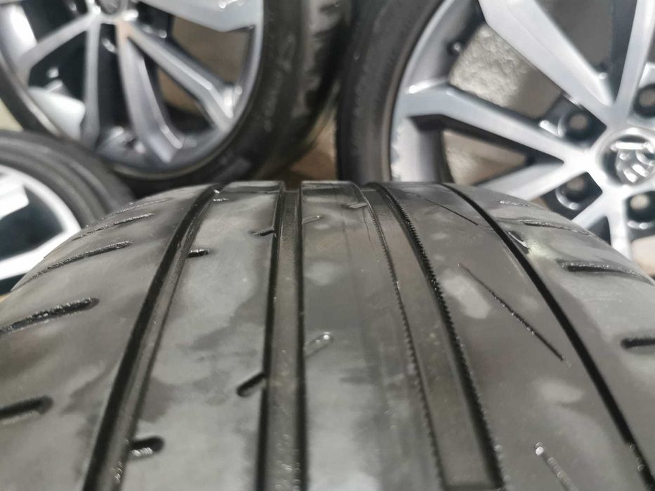 Jante Originale Skoda Octavia  III . R 17 cu anvelope de vara