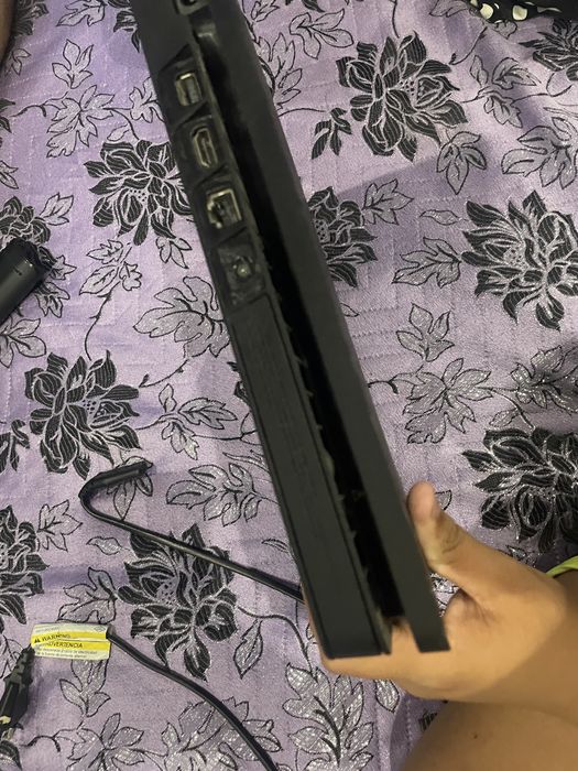 Ps 4 и още не са го спрели