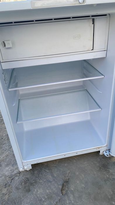 Холодильник сатылады