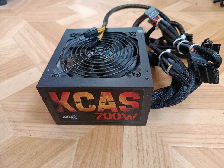 Блоки питания Aerocool KCAS 700W