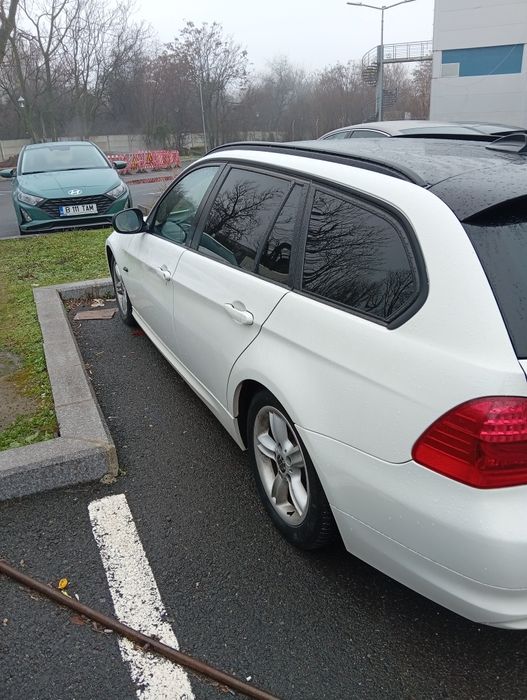 Vând BMW seria 3 preț 4100 discutabil