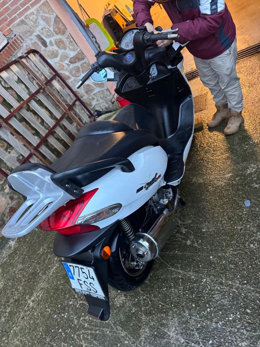 Scuter 125 Kymco