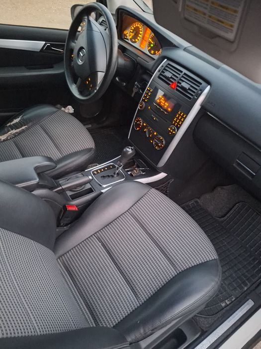 Mercedes benz B180  an 2008,2900000km