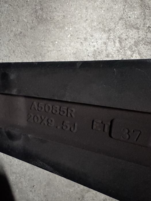 Джанти с гуми за Audi/VW 20"