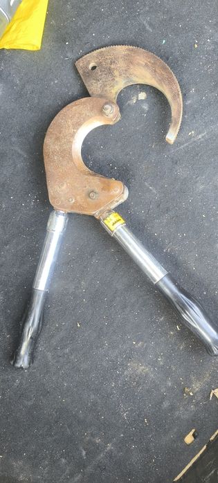 Продаю звоните пишите