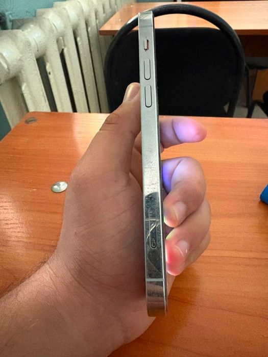 Продам iPhone 12 Pro айфон 12 про
