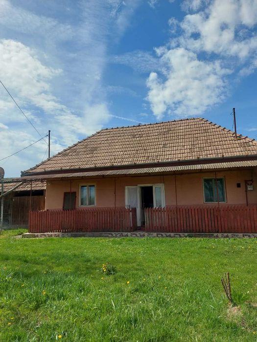 Vând casă în Cinta (jud.Mureș)
