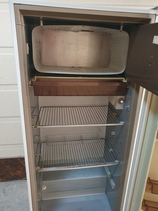 Холодильник работает без проблем