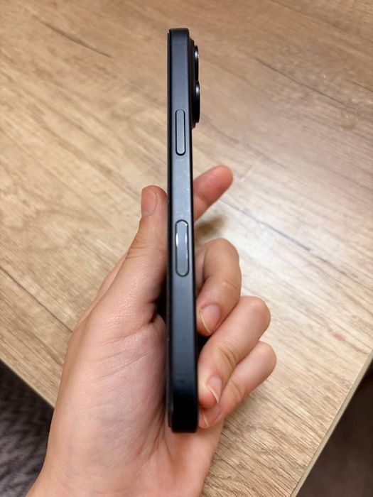 iPhone 16 yangi holatda