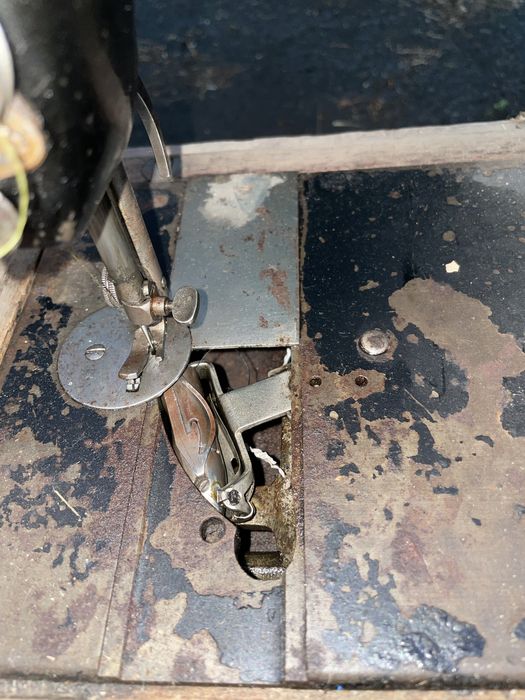 Продам Швейную машинку Singer!