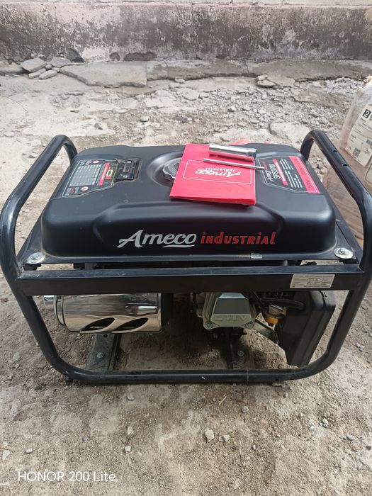 Бензиновый генератор Amarc 3500Вт