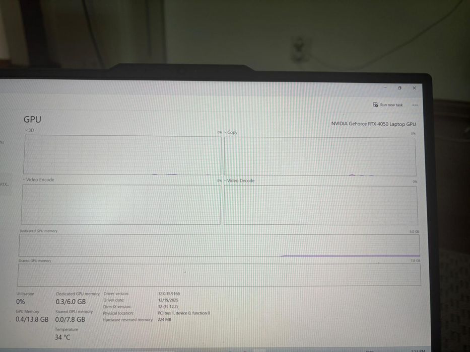 Laptop Gaming Lenovo LOQ 15ARP9