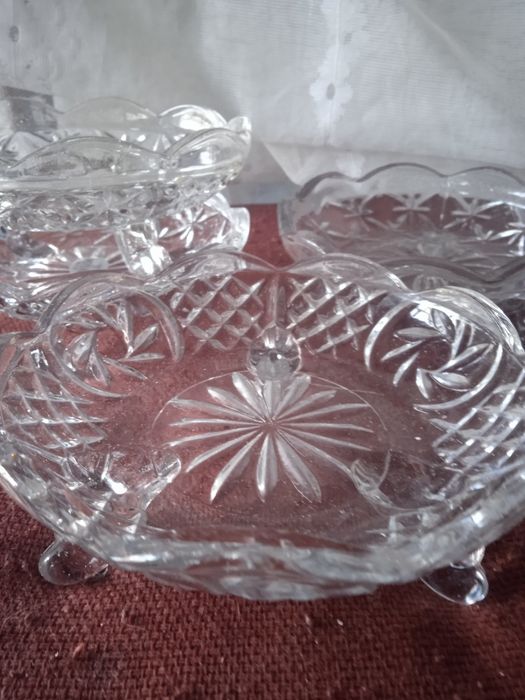 Кувшин , вазочки ,рюмки