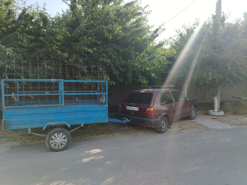 Прицеп сатылады.
