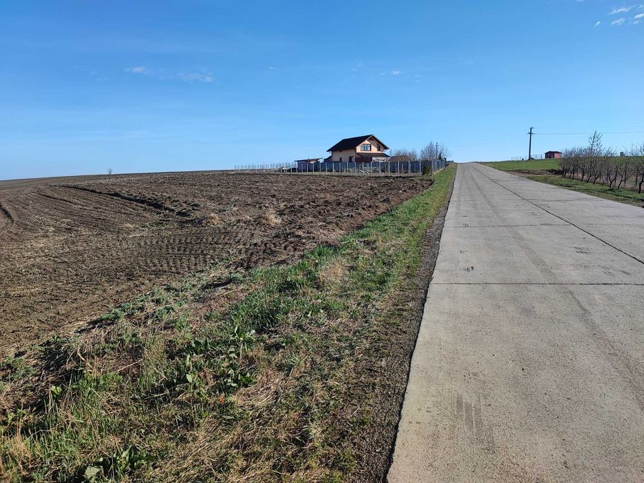 Rediu Horlesti 7840 mp des Soseaua  DJ 248b Vand-Inchiriez parcelabil