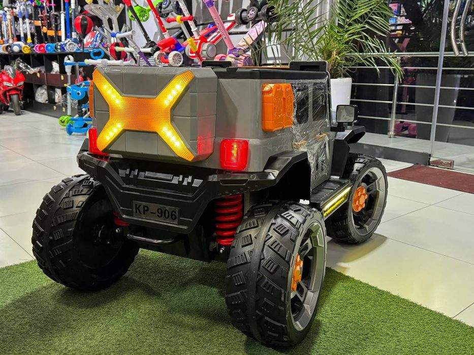 машина детская Jeep