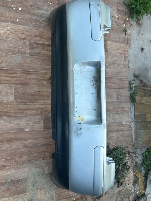 Продам бампер гольф 4