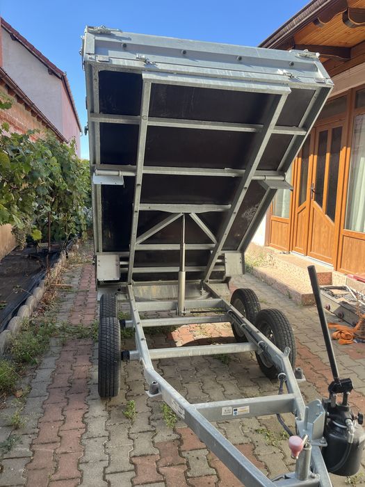 Remorca basculabila 750kg