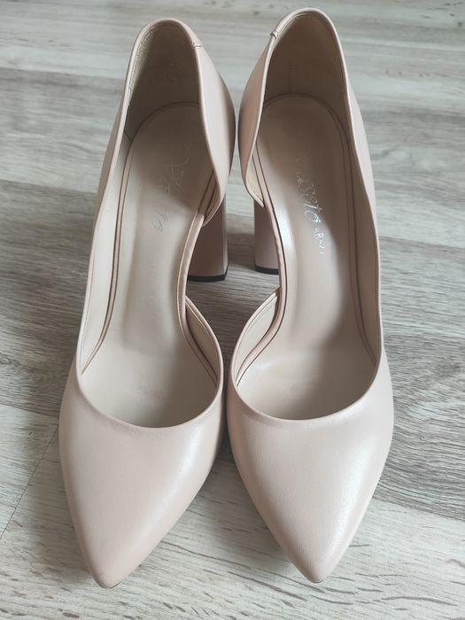 Туфли Vaseto кожаные, устойчивые 39р.