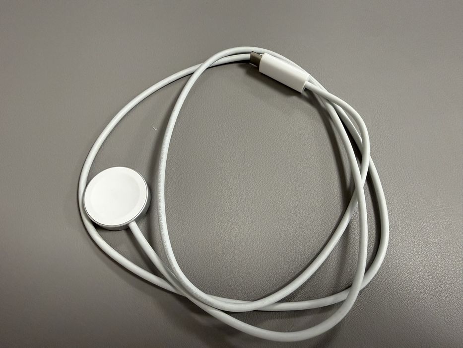 Отигинално бързо зарядно от Apple Watch s7