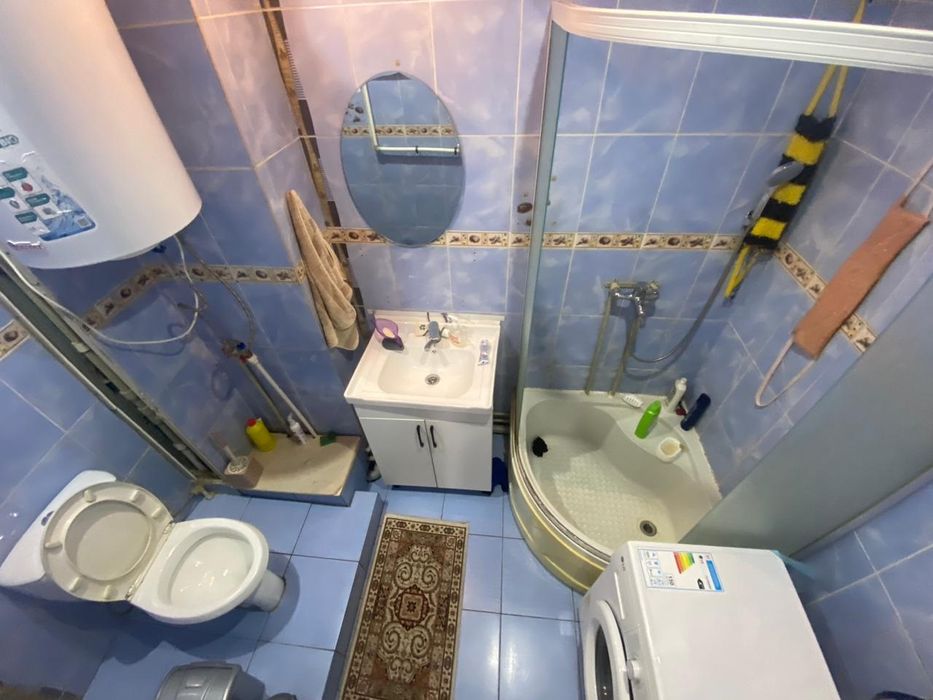 Продам 4 комнатную квартиру