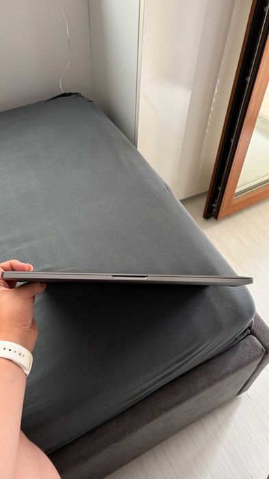 Apple MacBook Pro 15” (2018) | i7 6-Core | 16GB RAM | 512GB SSD | Нова батерия