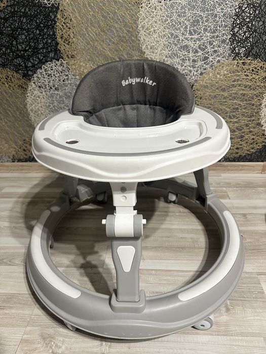 Стульчик для кормления, ходунки