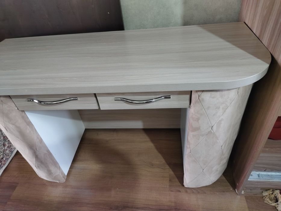 Новый туалетный стол