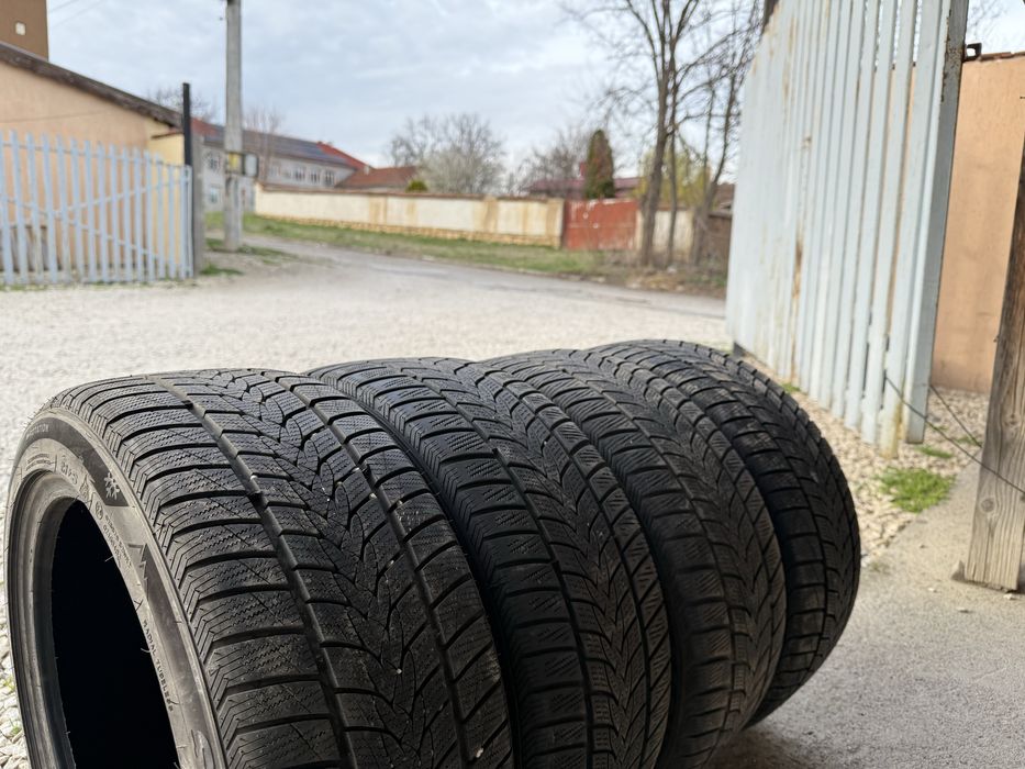 Зимни гуми 16* 215/45R16