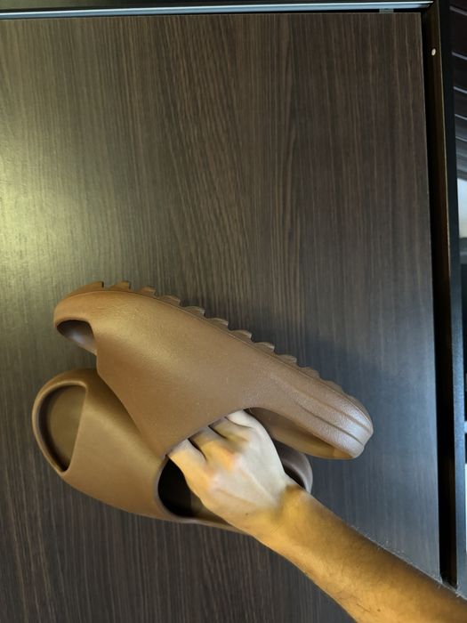 yeezy flax slides brown