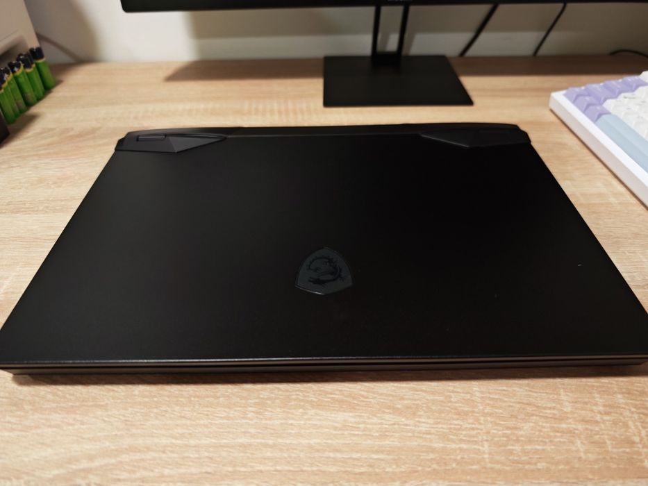 MSI Vector GP66 12UGS