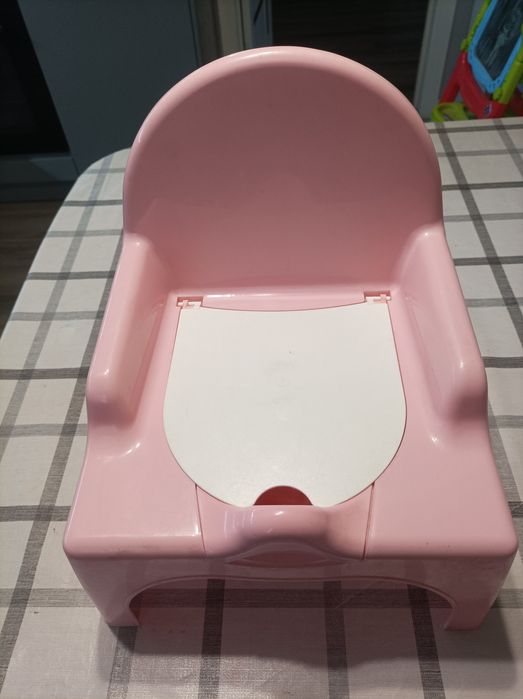 Продам детский туалетный набор.