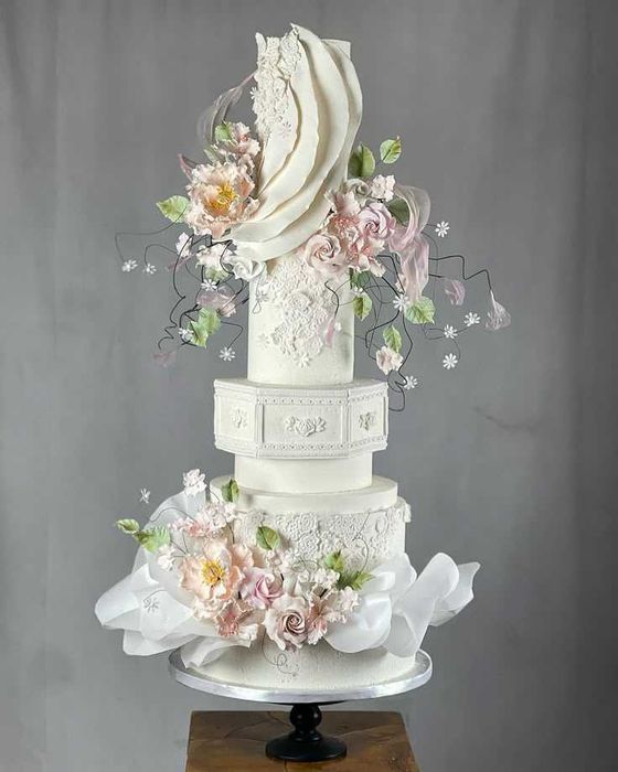 Realizez Machete tort