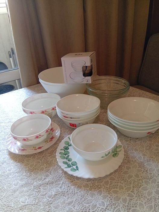 Чисто нови домакински посуди